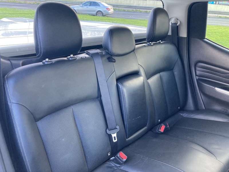 Mitsubishi 2.2 DI-D DC Barbarian Pickup Double Cab 4dr Diesel Manual 4WD Euro 6 (s/s) (150 ps)