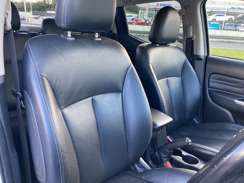 Mitsubishi 2.2 DI-D DC Barbarian Pickup Double Cab 4dr Diesel Manual 4WD Euro 6 (s/s) (150 ps)