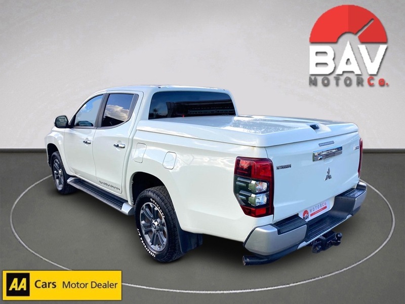 Mitsubishi 2.2 DI-D DC Barbarian Pickup Double Cab 4dr Diesel Manual 4WD Euro 6 (s/s) (150 ps)