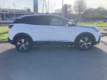 Peugeot 1.2 PureTech Allure SUV 5dr Petrol Manual Euro 6 (s/s) (130 ps)