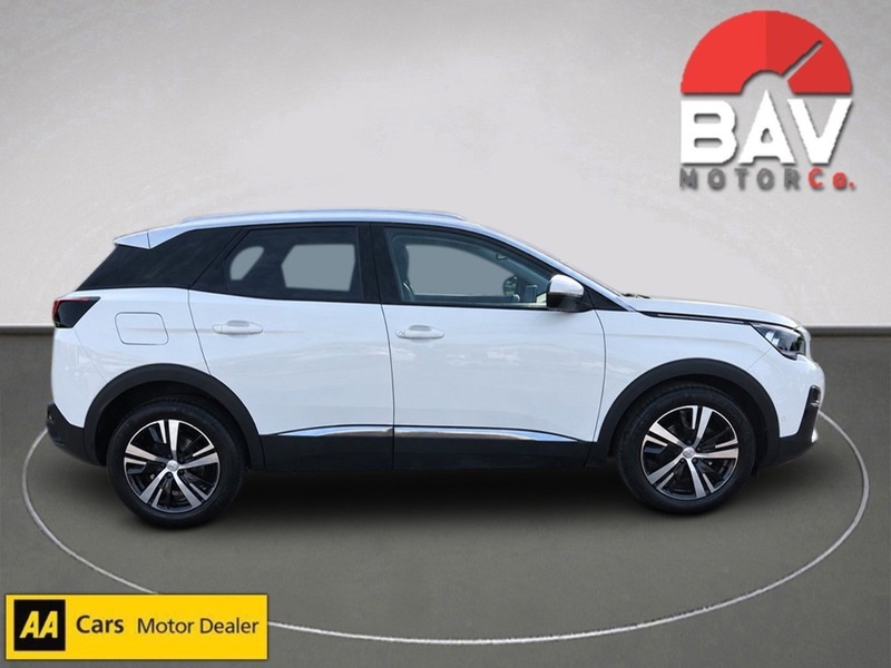 Peugeot 1.2 PureTech Allure SUV 5dr Petrol Manual Euro 6 (s/s) (130 ps)