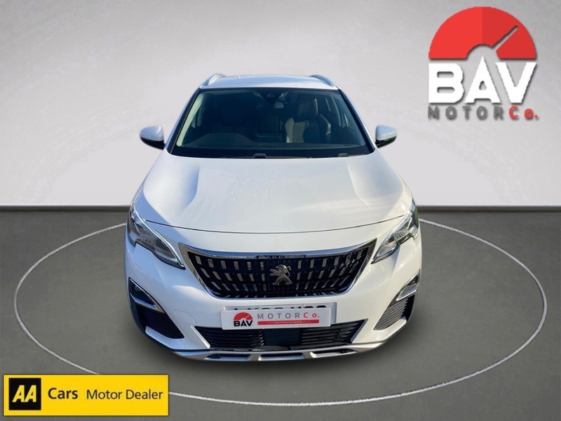 Peugeot 1.2 PureTech Allure SUV 5dr Petrol Manual Euro 6 (s/s) (130 ps)