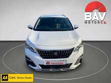 Peugeot 1.2 PureTech Allure SUV 5dr Petrol Manual Euro 6 (s/s) (130 ps)
