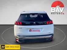 Peugeot 1.2 PureTech Allure SUV 5dr Petrol Manual Euro 6 (s/s) (130 ps)