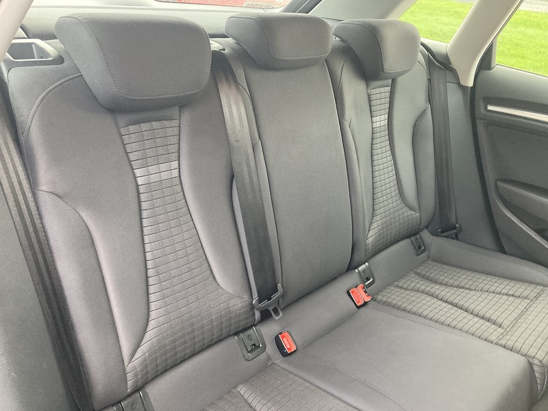 Audi 2.0 TDI Sport Sportback 5dr Diesel S Tronic Euro 6 (s/s) (150 ps)