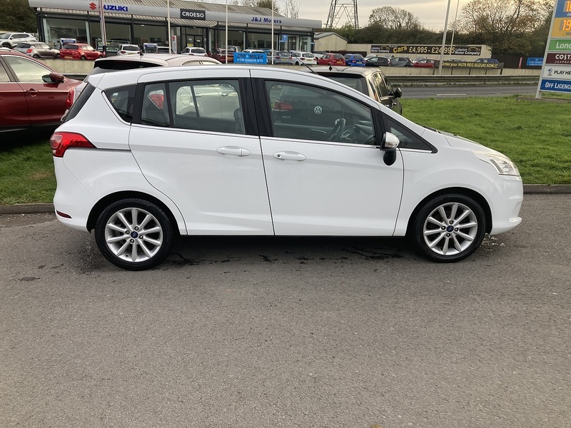Ford 1.0T EcoBoost Titanium Navigator MPV 5dr Petrol Manual Euro 6 (s/s) (125 ps)