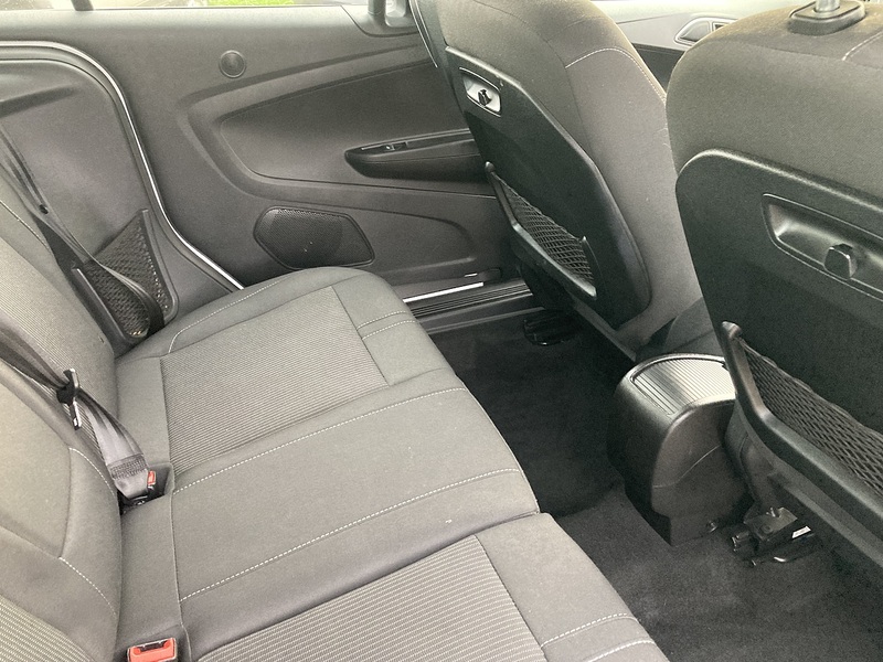 Ford 1.0T EcoBoost Titanium Navigator MPV 5dr Petrol Manual Euro 6 (s/s) (125 ps)