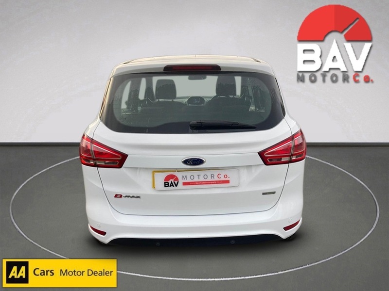 Ford 1.0T EcoBoost Titanium Navigator MPV 5dr Petrol Manual Euro 6 (s/s) (125 ps)