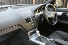 Mercedes-Benz C Class 2.1 C220 CDI Sport Saloon 4dr Diesel Auto Euro 4 (170 ps)