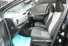 Toyota Yaris 1.5 VVT-h Icon Tech Hatchback 5dr Petrol Hybrid E-CVT Euro 6 (s/s) (100 ps)