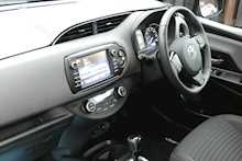 Toyota Yaris 1.5 VVT-h Icon Tech Hatchback 5dr Petrol Hybrid E-CVT Euro 6 (s/s) (100 ps)