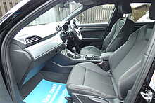 Audi Q3 2.0 TDI 35 S line SUV 5dr Diesel S Tronic Euro 6 (s/s) (150 ps)