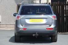 Mitsubishi Outlander 2.2 DI-D GX4 SUV 5dr Diesel Manual 4WD Euro 5 (s/s) (150 ps)