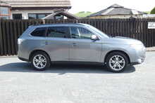 Mitsubishi Outlander 2.2 DI-D GX4 SUV 5dr Diesel Manual 4WD Euro 5 (s/s) (150 ps)
