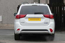 Mitsubishi Outlander 2.0h 12kWh Juro SUV 5dr Petrol Plug-in Hybrid CVT 4WD Euro 6 (s/s) (200 ps)