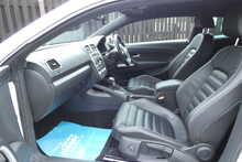 Volkswagen Scirocco 2.0 TDI GT Hatchback 3dr Diesel DSG Euro 5 (Leather, Nav) (177 ps)