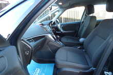Vauxhall Zafira Tourer 2.0 CDTi Exclusiv MPV 5dr Diesel Auto Euro 5 (165 ps)