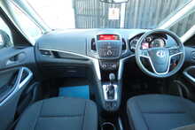 Vauxhall Zafira Tourer 2.0 CDTi Exclusiv MPV 5dr Diesel Auto Euro 5 (165 ps)