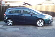 Vauxhall Zafira Tourer 2.0 CDTi Exclusiv MPV 5dr Diesel Auto Euro 5 (165 ps)