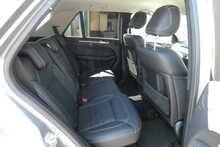 Mercedes-Benz M Class 3.0 ML350 V6 BlueTEC AMG Line SUV 5dr Diesel G-Tronic 4WD Euro 6 (s/s) (258 ps)