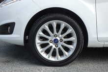 Ford Fiesta 1.0T EcoBoost Titanium X Hatchback 5dr Petrol Powershift Euro 5 (100 ps)