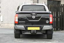 Nissan Navara 2.3 dCi Tekna Pickup Double Cab 4dr Diesel Manual 4WD Euro 6 (s/s) (190 ps)