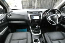 Nissan Navara 2.3 dCi Tekna Pickup Double Cab 4dr Diesel Manual 4WD Euro 6 (s/s) (190 ps)
