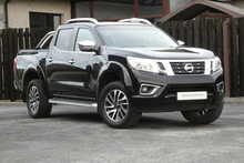 Nissan Navara 2.3 dCi Tekna Pickup Double Cab 4dr Diesel Manual 4WD Euro 6 (s/s) (190 ps)