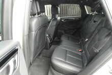 Porsche Macan 3.0T V6 S SUV 5dr Petrol PDK 4WD Euro 6 (s/s) (354 ps)