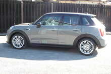 MINI Hatch 1.5 Cooper D Hatchback 5dr Diesel Steptronic Euro 6 (s/s) (116 ps)