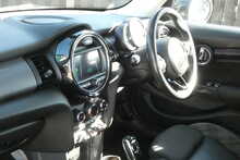 MINI Hatch 1.5 Cooper D Hatchback 5dr Diesel Steptronic Euro 6 (s/s) (116 ps)