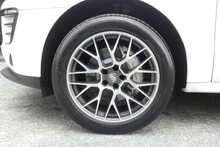 Porsche Macan 3.0 TD V6 S SUV 5dr Diesel PDK 4WD Euro 6 (s/s) (258 ps)