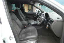 Porsche Macan 3.0 TD V6 S SUV 5dr Diesel PDK 4WD Euro 6 (s/s) (258 ps)