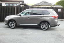 Mitsubishi Outlander 2.2 DI-D GX4 SUV 5dr Diesel Manual 4WD Euro 6 (s/s) (147 ps)
