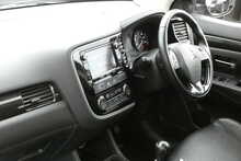 Mitsubishi Outlander 2.2 DI-D GX4 SUV 5dr Diesel Manual 4WD Euro 6 (s/s) (147 ps)