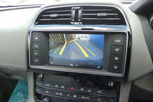 Jaguar F-PACE 2.0 D180 Portfolio SUV 5dr Diesel Auto AWD Euro 6 (s/s) (180 ps)