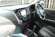 Mitsubishi L200 2.4 DI-D DC Warrior Pickup Double Cab 4dr Diesel Manual 4WD Euro 6 (178 ps)