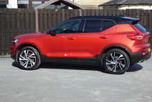 Volvo XC40 2.0 T4 R-Design Pro SUV 5dr Petrol Auto AWD Euro 6 (s/s) (190 ps)