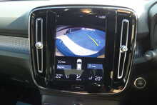 Volvo XC40 2.0 T4 R-Design Pro SUV 5dr Petrol Auto AWD Euro 6 (s/s) (190 ps)