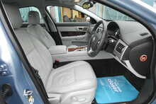 Jaguar XF 3.0d V6 Luxury Saloon 4dr Diesel Auto Euro 5 (240 ps)