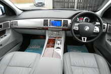 Jaguar XF 3.0d V6 Luxury Saloon 4dr Diesel Auto Euro 5 (240 ps)