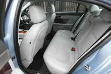 Jaguar XF 3.0d V6 Luxury Saloon 4dr Diesel Auto Euro 5 (240 ps)