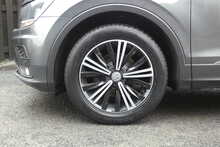 Volkswagen Tiguan 2.0 TDI SE Navigation SUV 5dr Diesel DSG Euro 6 (s/s) (150 ps)