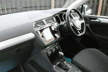 Volkswagen Tiguan 2.0 TDI SE Navigation SUV 5dr Diesel DSG Euro 6 (s/s) (150 ps)