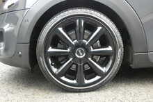 MINI Hatch 2.0 Cooper SD Hatchback 3dr Diesel Auto 6Spd Euro 6 (s/s) (170 ps)