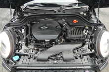 MINI Hatch 2.0 Cooper SD Hatchback 3dr Diesel Auto 6Spd Euro 6 (s/s) (170 ps)