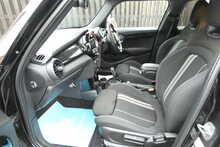 MINI Hatch Cooper 2.0 Cooper S Sport Hatchback 5dr Petrol Steptronic Euro 6 (s/s) (192 ps)