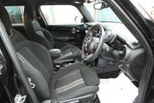 MINI Hatch Cooper 2.0 Cooper S Sport Hatchback 5dr Petrol Steptronic Euro 6 (s/s) (192 ps)