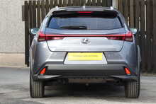 Lexus UX 2.0 250h SUV 5dr Petrol Hybrid E-CVT Euro 6 (s/s) (184 ps)
