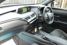 Lexus UX 2.0 250h SUV 5dr Petrol Hybrid E-CVT Euro 6 (s/s) (184 ps)